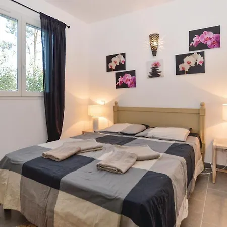 Stunning In With 2 Bedrooms, Wifi And Outdoor Swimming Pool * Ghisonaccia
